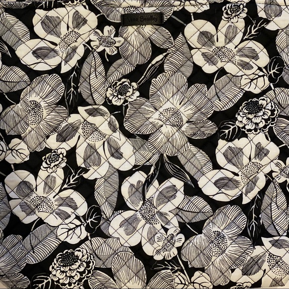 NWT Vera Bradley Tote Bag in Signature Cotton, Bedford Blooms - Picture 10 of 16